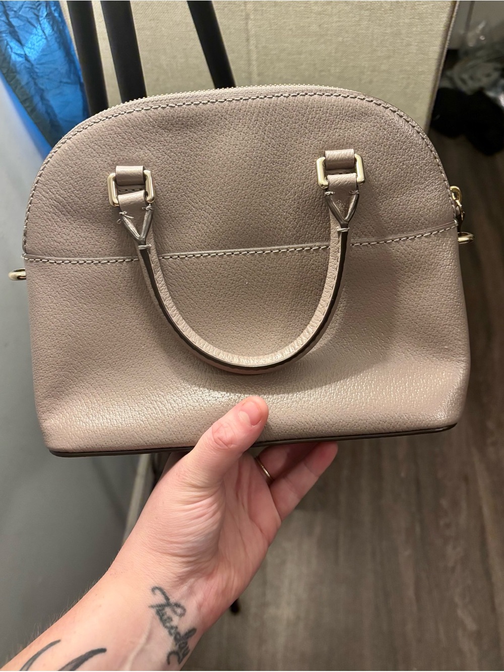 Kate Spade Gray Grove Street Carli Satchel - Elegant Gray Crossbody - Picture 4 of 9